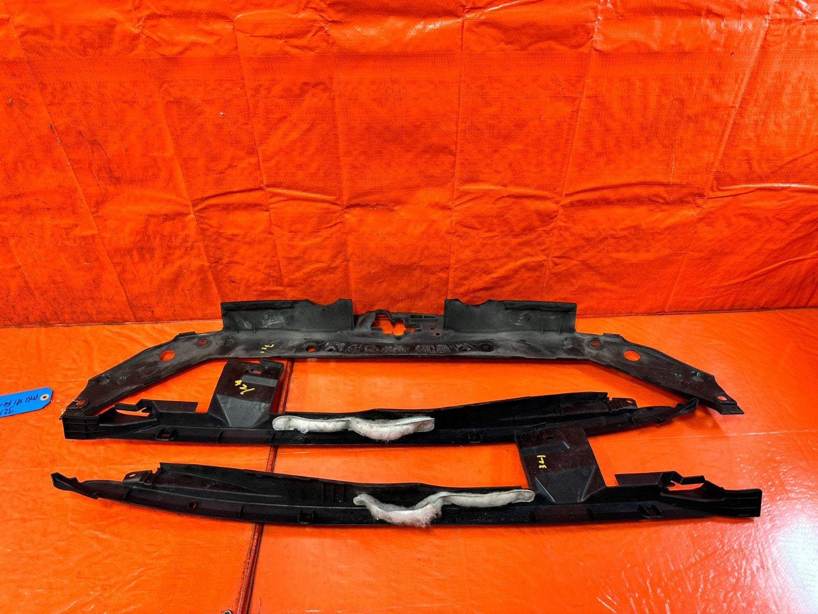 09 14 ACURA TSX   FENDER TRIM SET   LEFT RIGHT RADIATOR SUPPORT PLASTICS OEM 32111