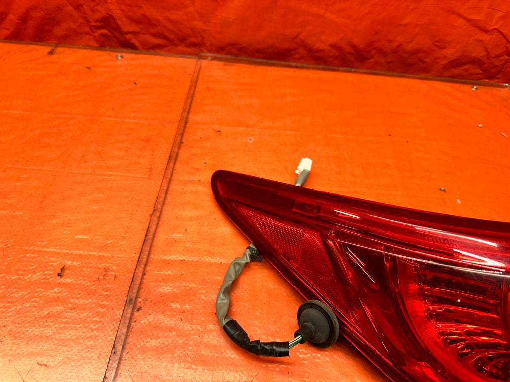 14-17 INFINITI Q50 4D 3.7L 3.0T LEFT OUTER QUARTER MOUNTED TAIL LIGHT OEM #Q509