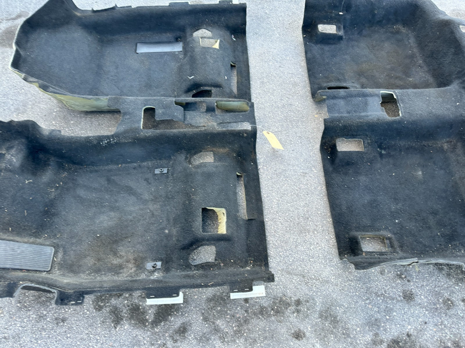 18 22 HONDA ACCORD 1.5L   CARPET   FRONT AND REAR PORTION   COMPLETE   OEM #3249