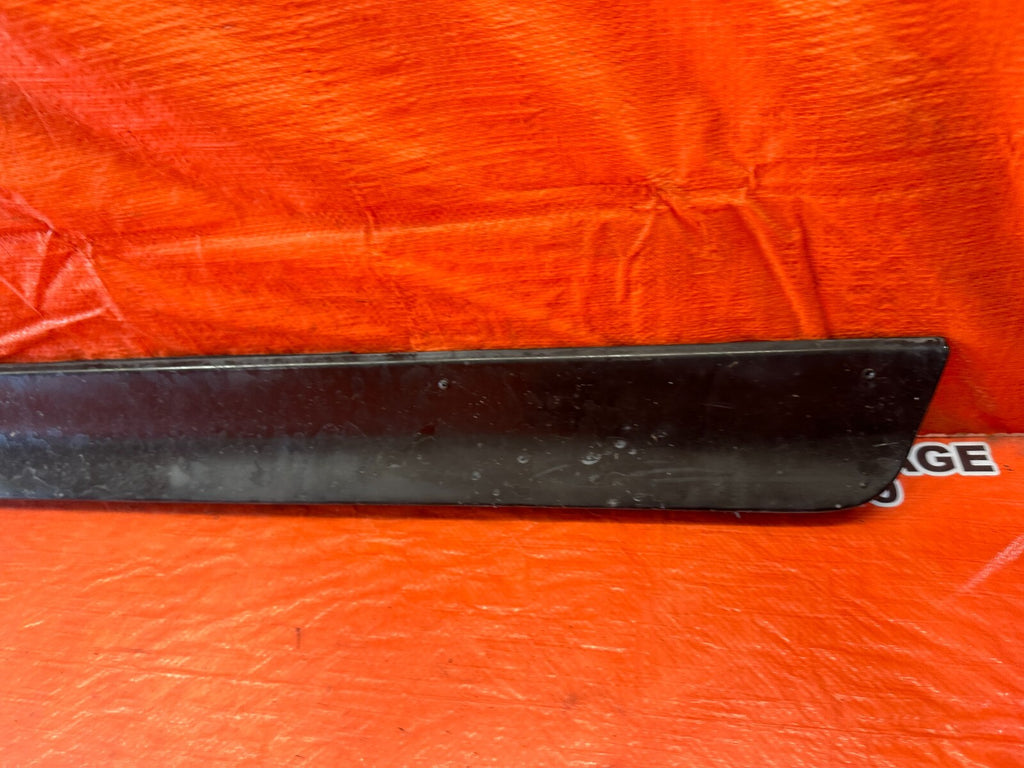 88 89 HONDA CRX   LEFT   LOWER DOOR MOLDING TRIM INSERT LINER LINING OEM #2432