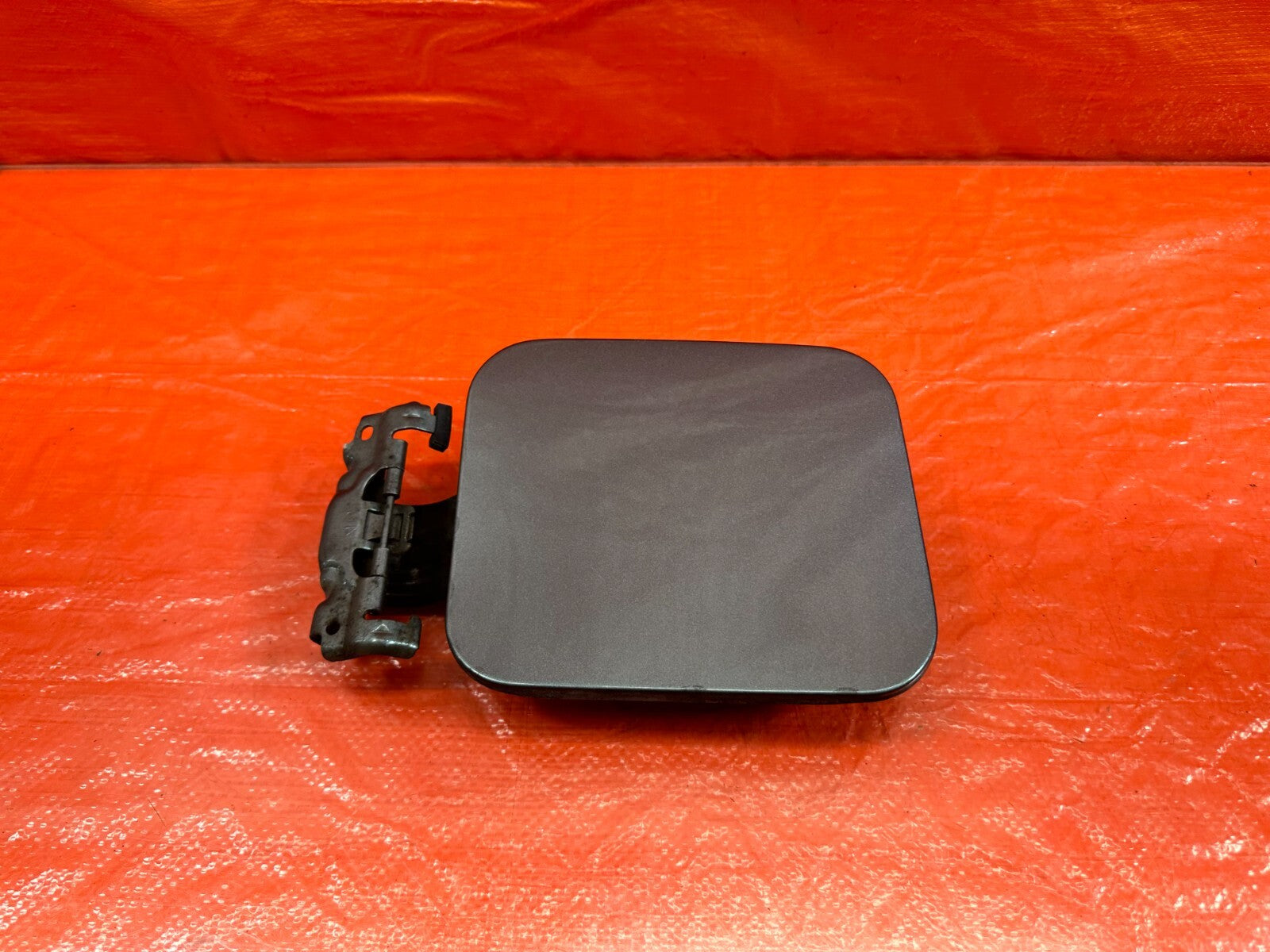 14 20 INFINITI Q50 GASOLINE GAS TANK LID COVER   GRAY COLOR    OEM #1850