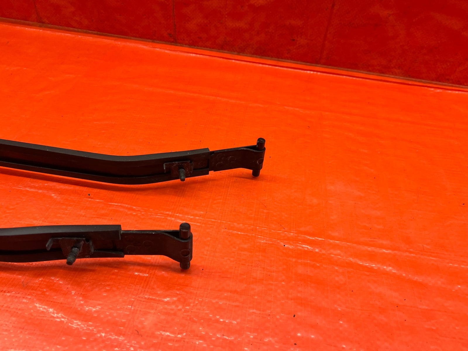 08 15 INFINITI G37 COUPE GAS GASOLINE FUEL TANK MOUNTING STRAPS BAND SET OEM 1694