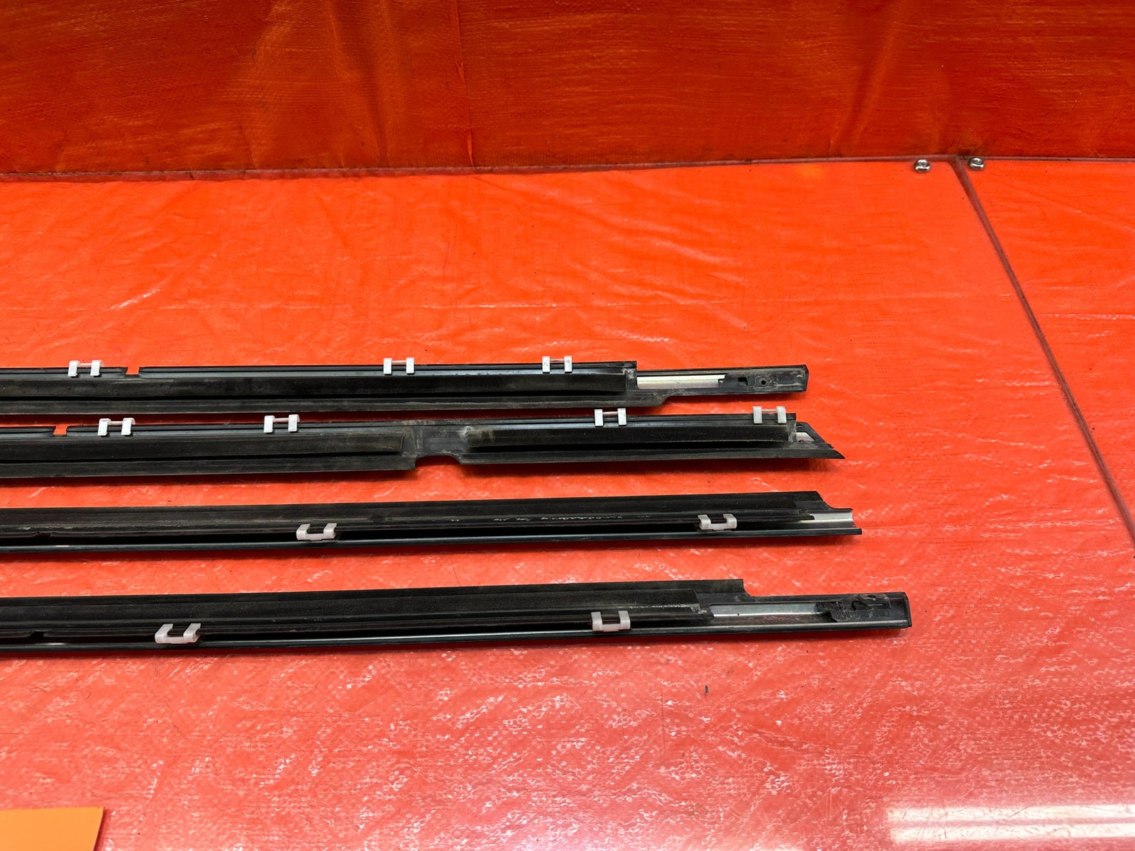 08 15 LANCER EVOLUTION X EVO 10 LEFT RIGHT FRONT REAR CHROME DOOR GLASS TRIM 21414