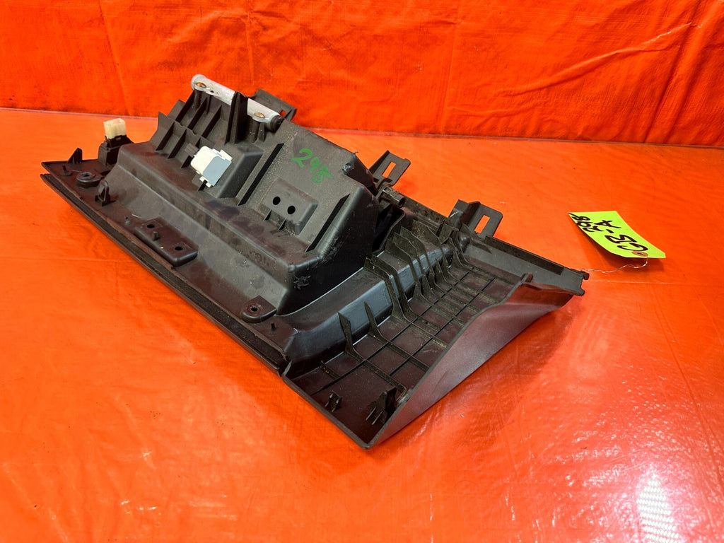 03 07 INFINITI G35 COUPE   GLOVE BOX ASSEMBLY   BLACK COLOR   OEM #2983