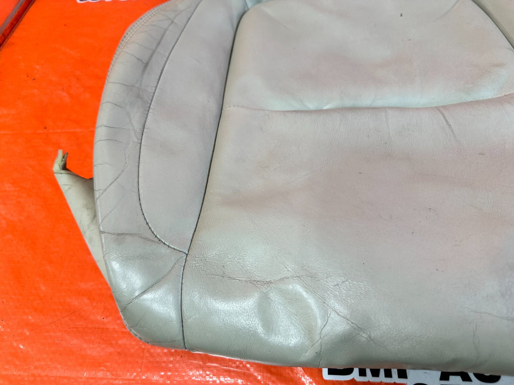 02 10 LEXUS SC430   PASSENGER RIGHT FRONT LOWER SEAT COVER SKIN   ECRU   OEM 26110