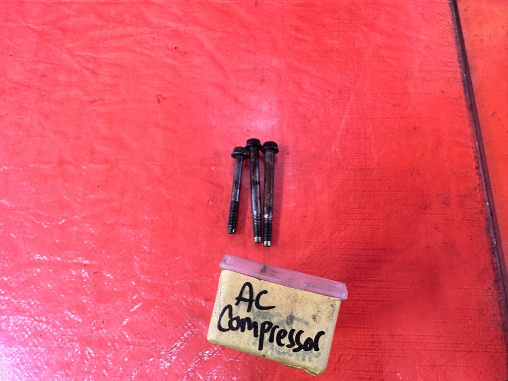 04 08 ACURA TSX   K24A2 AC COMPRESSOR BOLT SET BOLTS   OEM FACTORY #3040