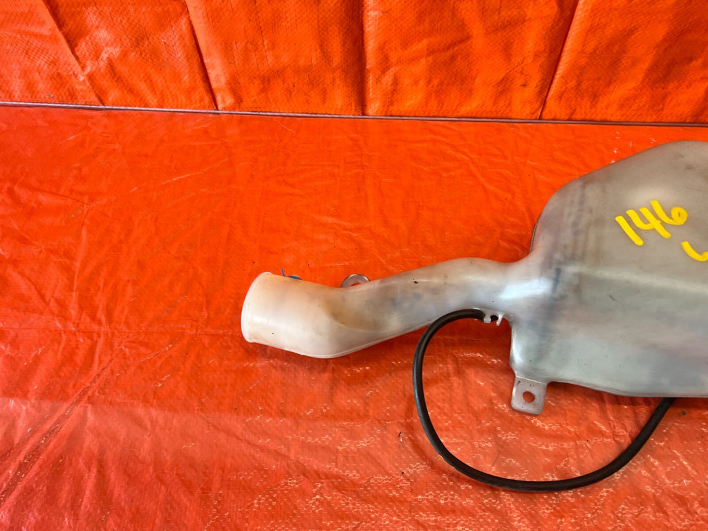 93 96 HONDA DEL SOL   WINDSHIELD WIPER FLUID RESERVOIR TANK W/ MOTORS   OEM #1466