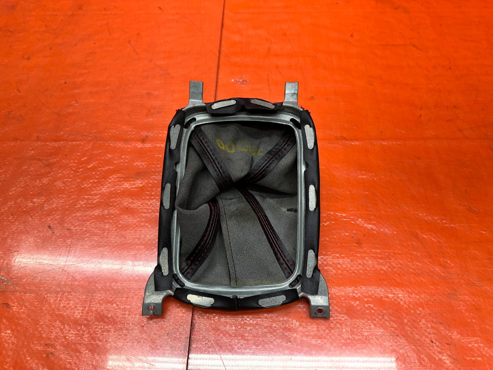 96 00 HONDA CIVIC TYPE R EK9 BLACK RED STITCHING SHIFT BOOT OEM FACTORY #00CVC5