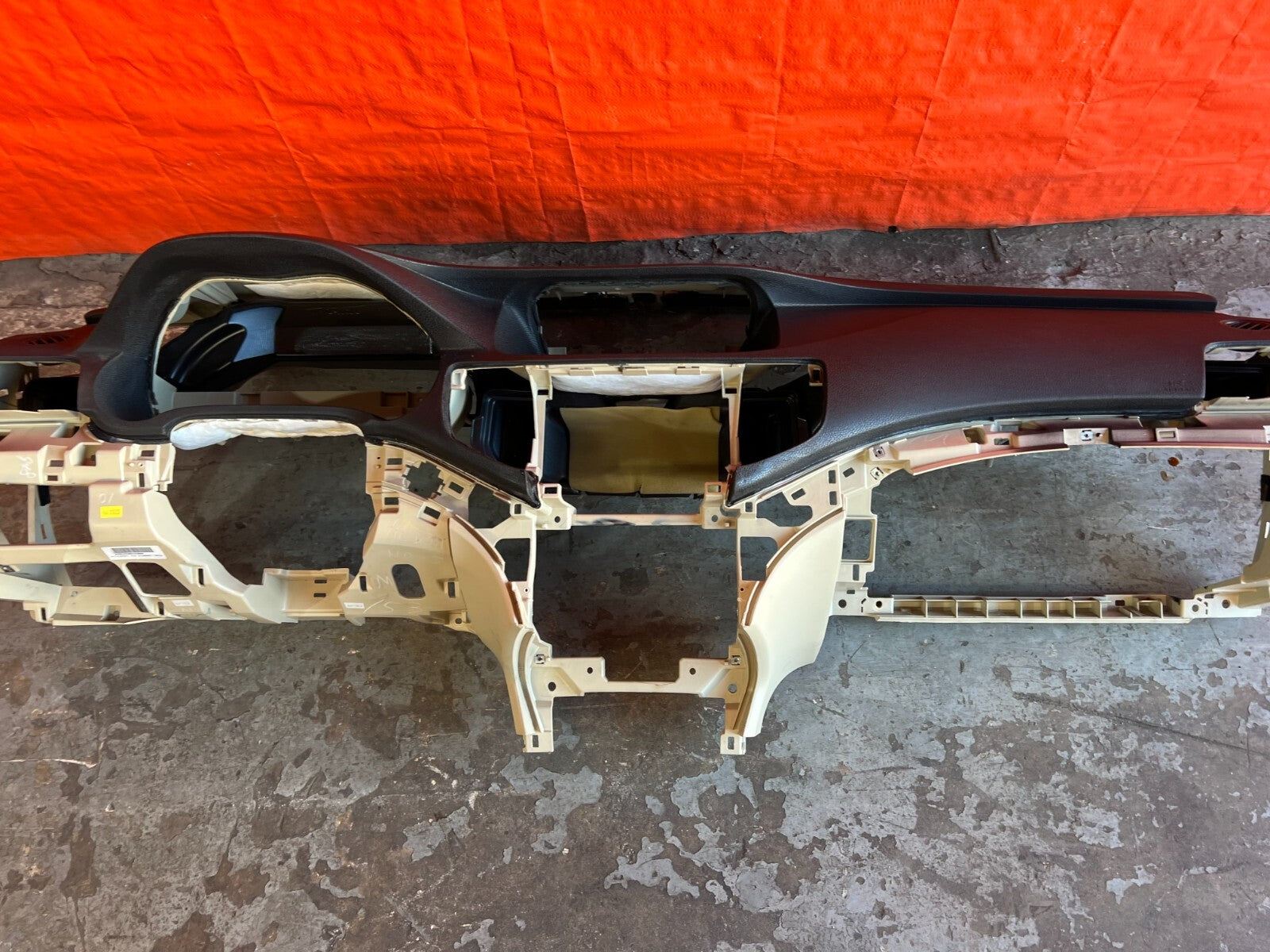 09 14 ACURA TSX   DASHBOARD PANEL DASH BOARD   BLACK & IVORY TRIM   OEM #1585