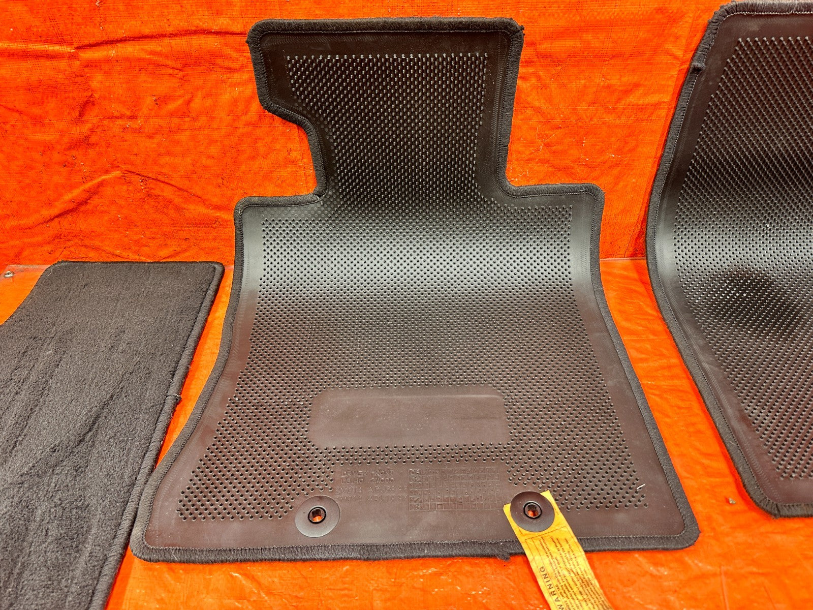 13 16 HYUNDAI GENESIS COUPE   LEFT AND RIGHT FRONT FLOOR MATS   OEM #3258
