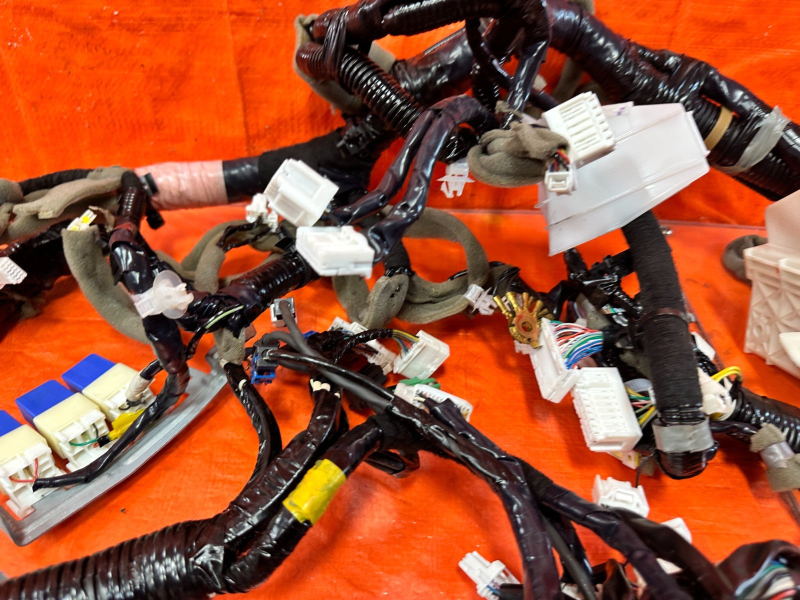 17 INFINITI Q50 RED SPORT 400 DASH BOARD CLUSTER WIRING HARNESS WIRE LOOM #24213