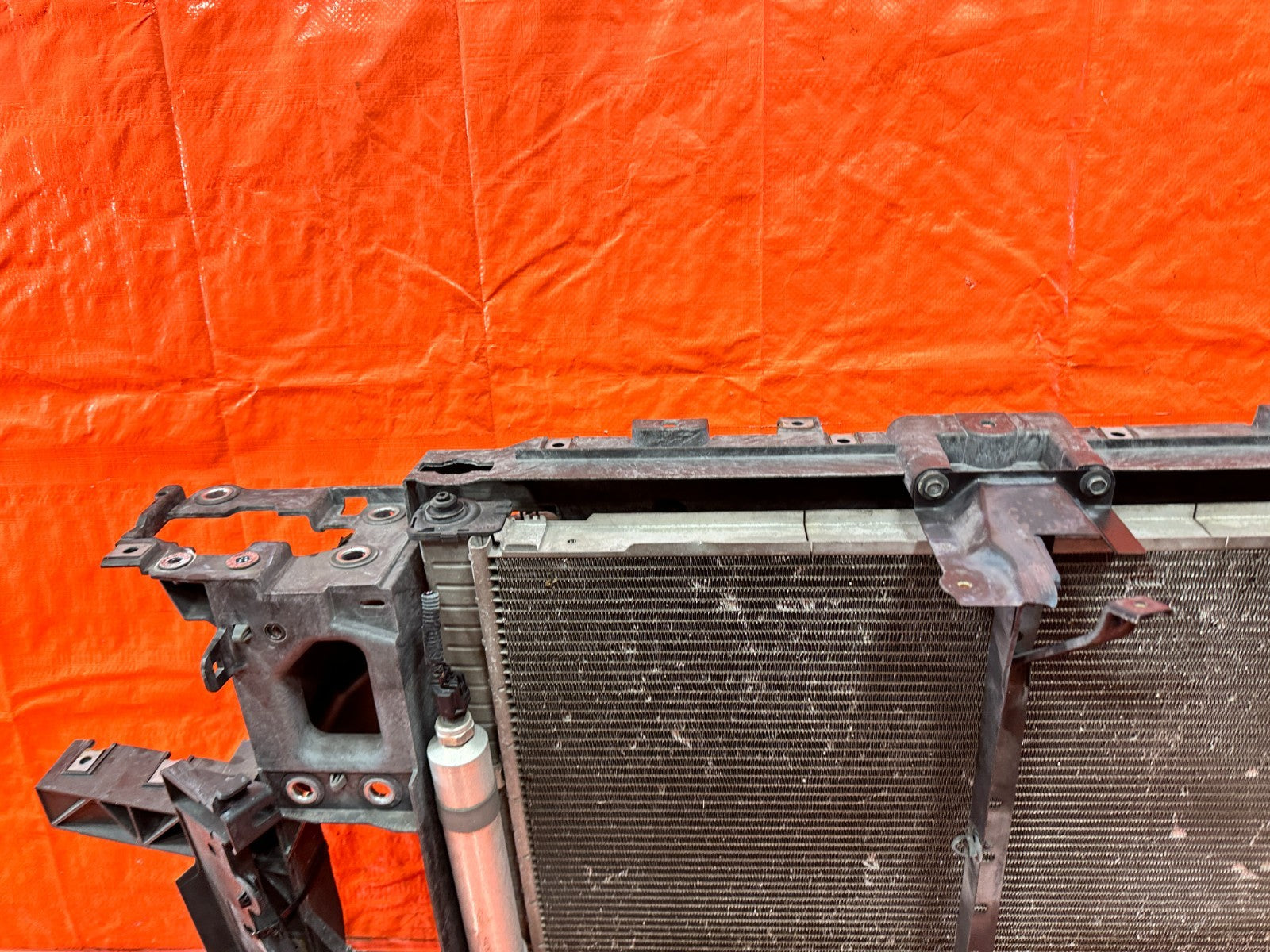 INFINITI G37 COUPE CONVERTIBLE   RADIATOR SUPPORT W/ FANS RADIATOR CONDENSER OEM9