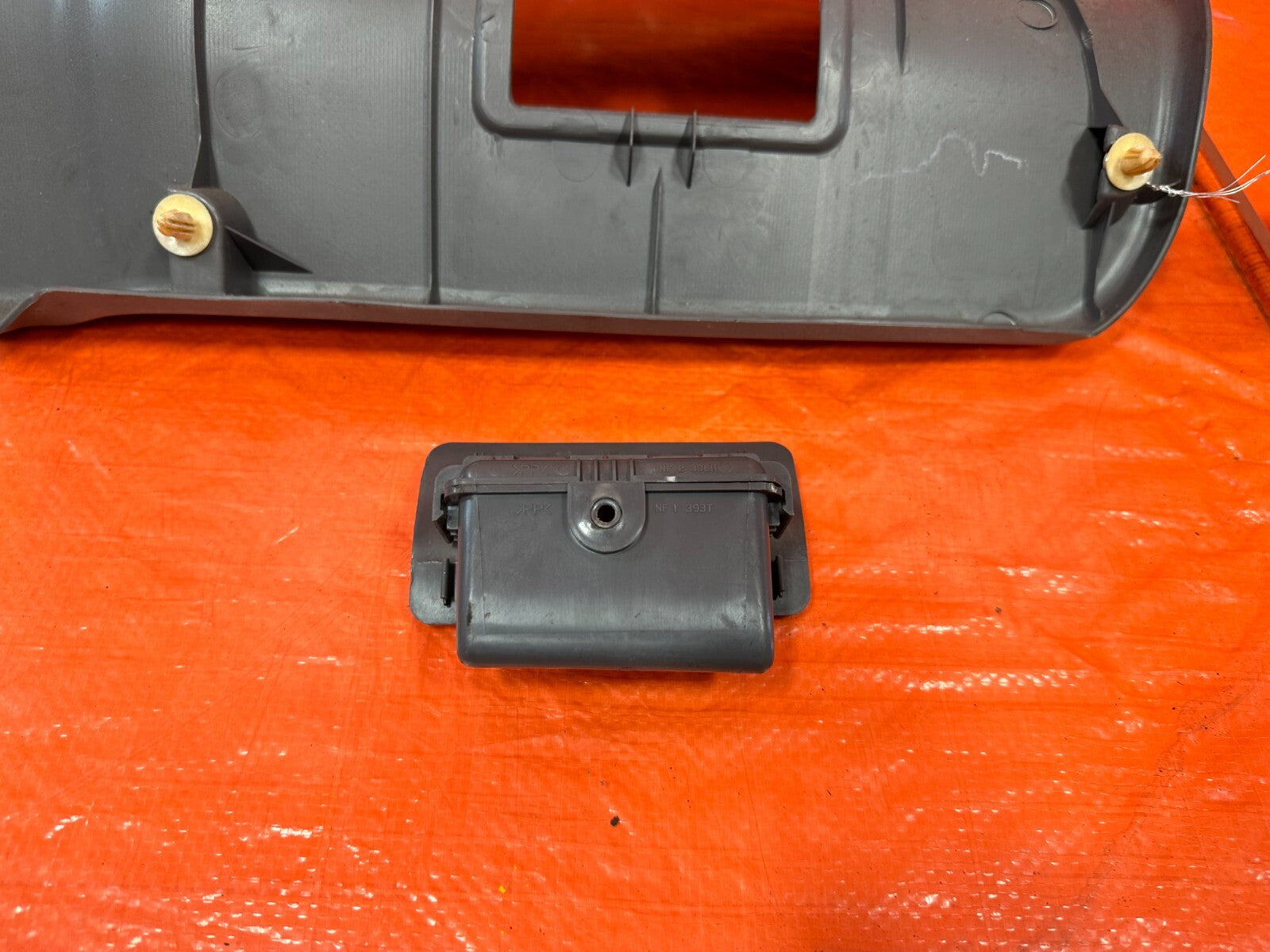 00 05 TOYOTA CELICA   REAR HATCHBACK TAILGATE TRIM PLASTIC LINING SET   OEM #2508