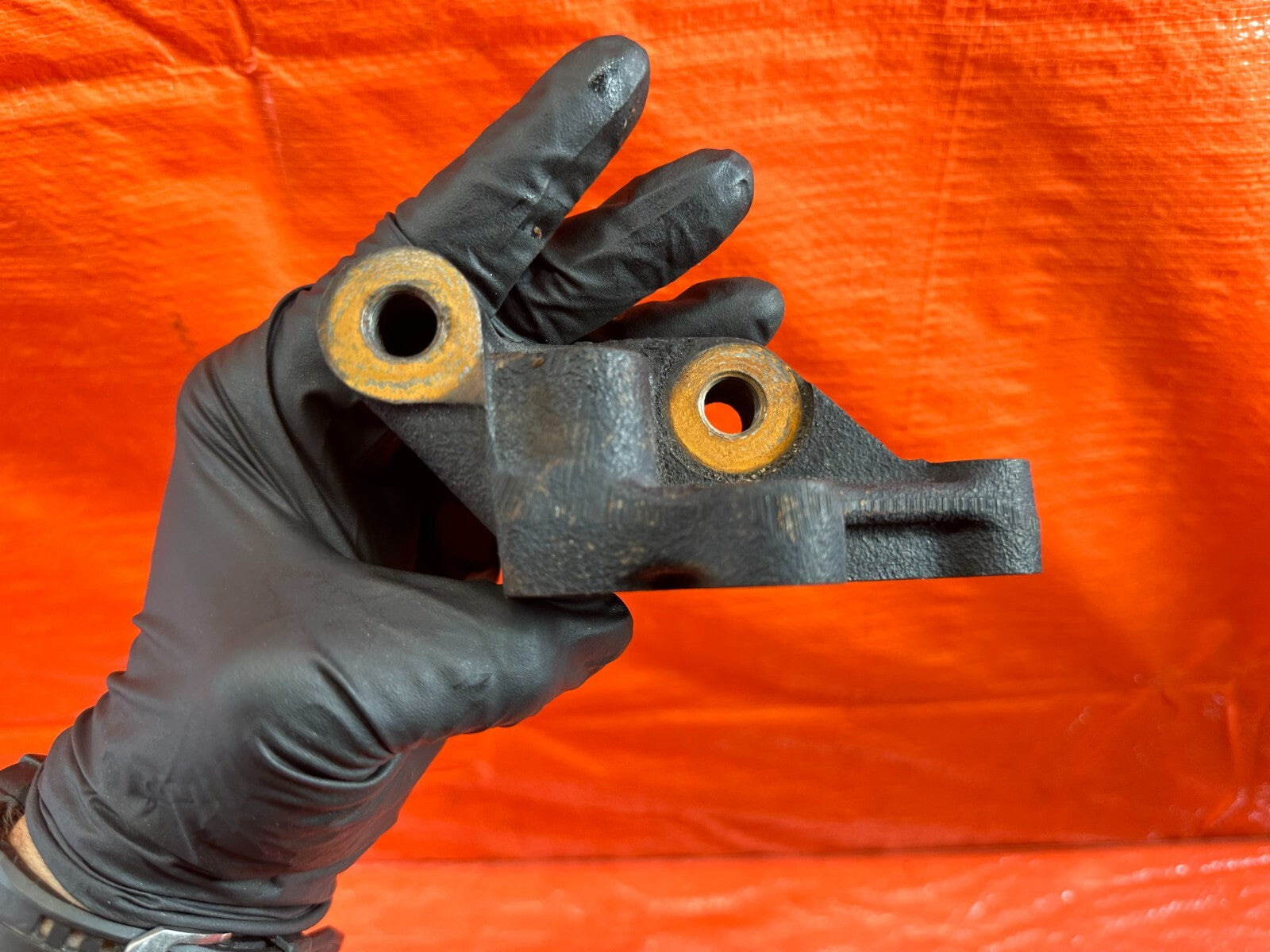 04 08 ACURA TSX   K24A2   ENGINE MOTOR POST MOUNT MOUNTING BRACKET   OEM   2059