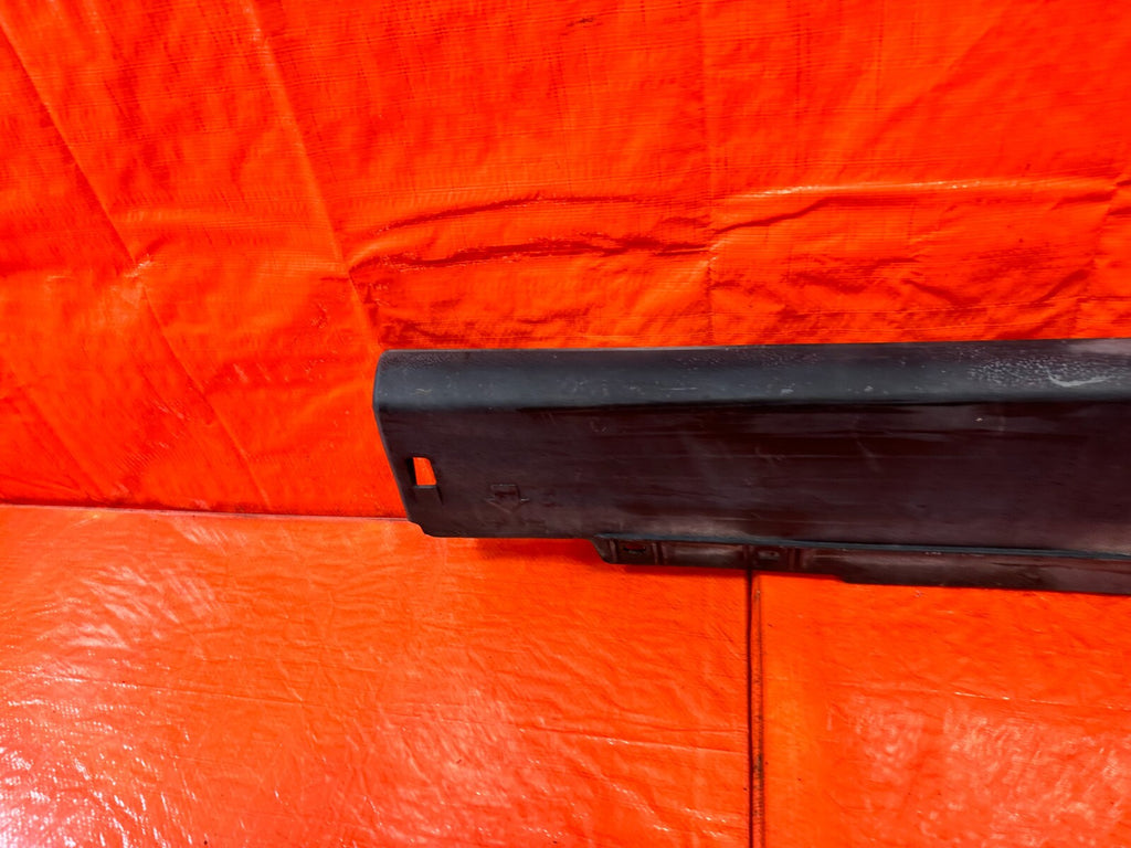 92 96 HONDA PRELUDE   SIDE SKIRT ROCKER MOLDING TRIM   RIGHT SIDE   OEM #27310
