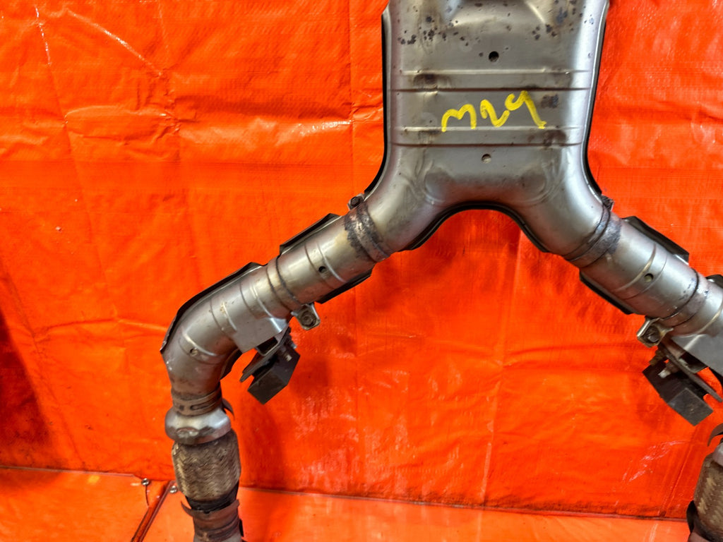 08 15 INFINITI G37 COUPE & CONVERTIBLE S   EXHAUST Y PIPE MID PIPE   OEM #329 110