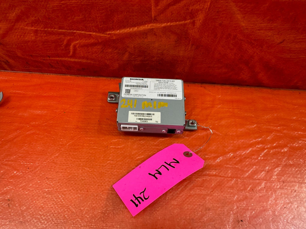 14 15 HONDA ACCORD SEDAN EX L   SATELLITE TUNER RADIO MODULE   OEM FACTORY #2410
