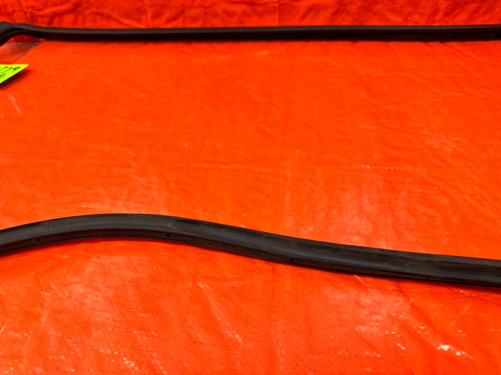 09 14 ACURA TSX   DRIVER LEFT REAR DOOR   WEATHER STRIP TRIM SEAL GASKET OEM 27912