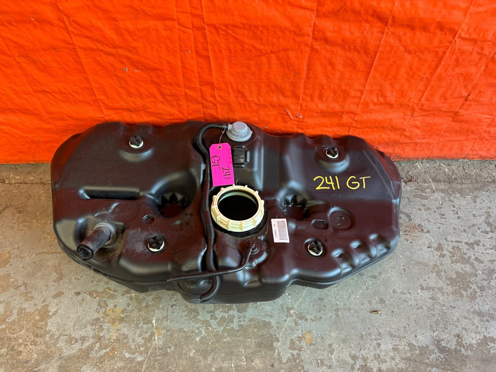 13 17 HONDA ACCORD SEDAN   GASOLINE GAS FUEL TANK ASSEMBLY   OEM FACTORY #2415