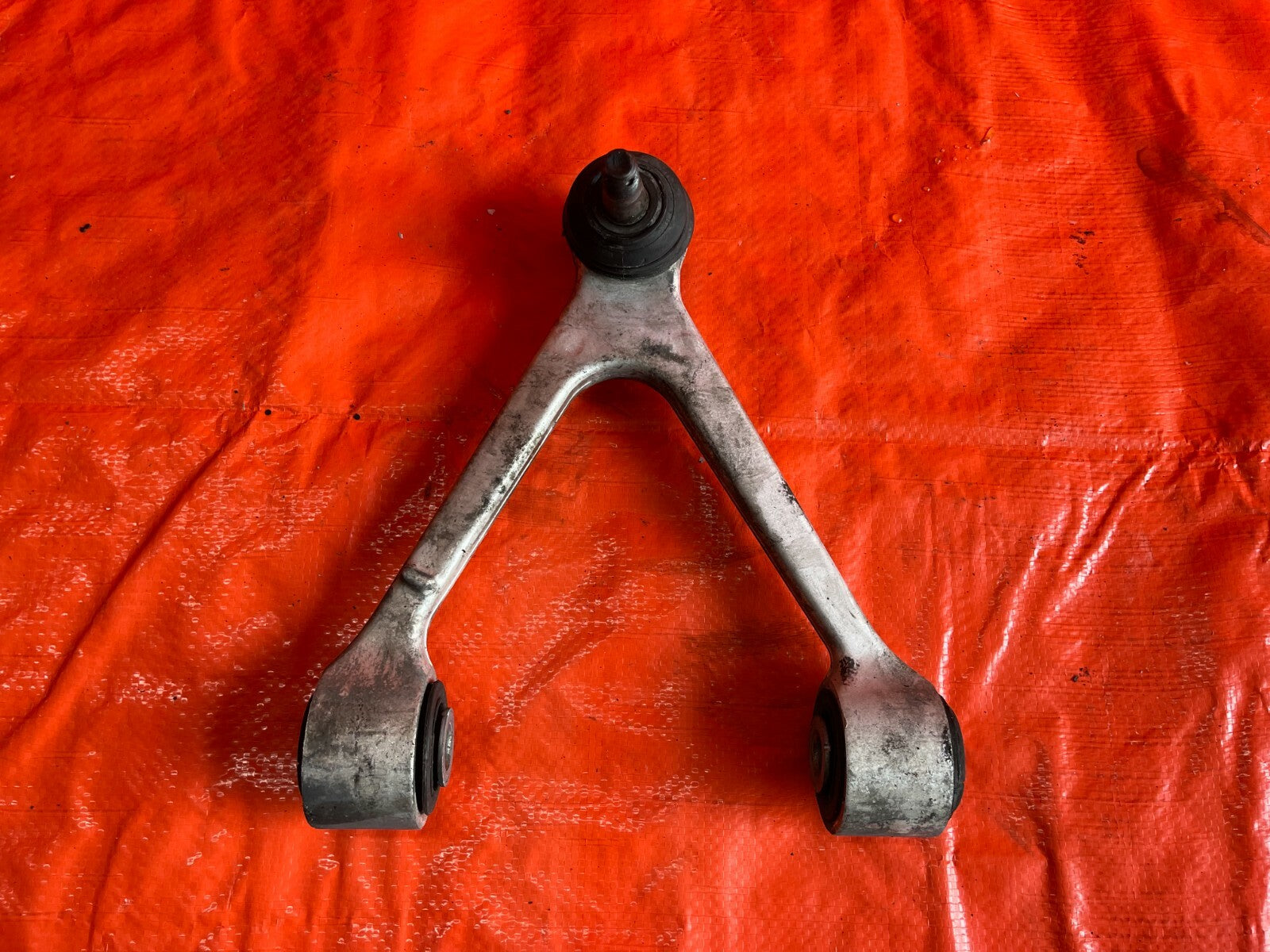 92 94 SC300 SC400   DRIVER LEFT FRONT   UPPER CONTROL ARM   OEM OE #6411