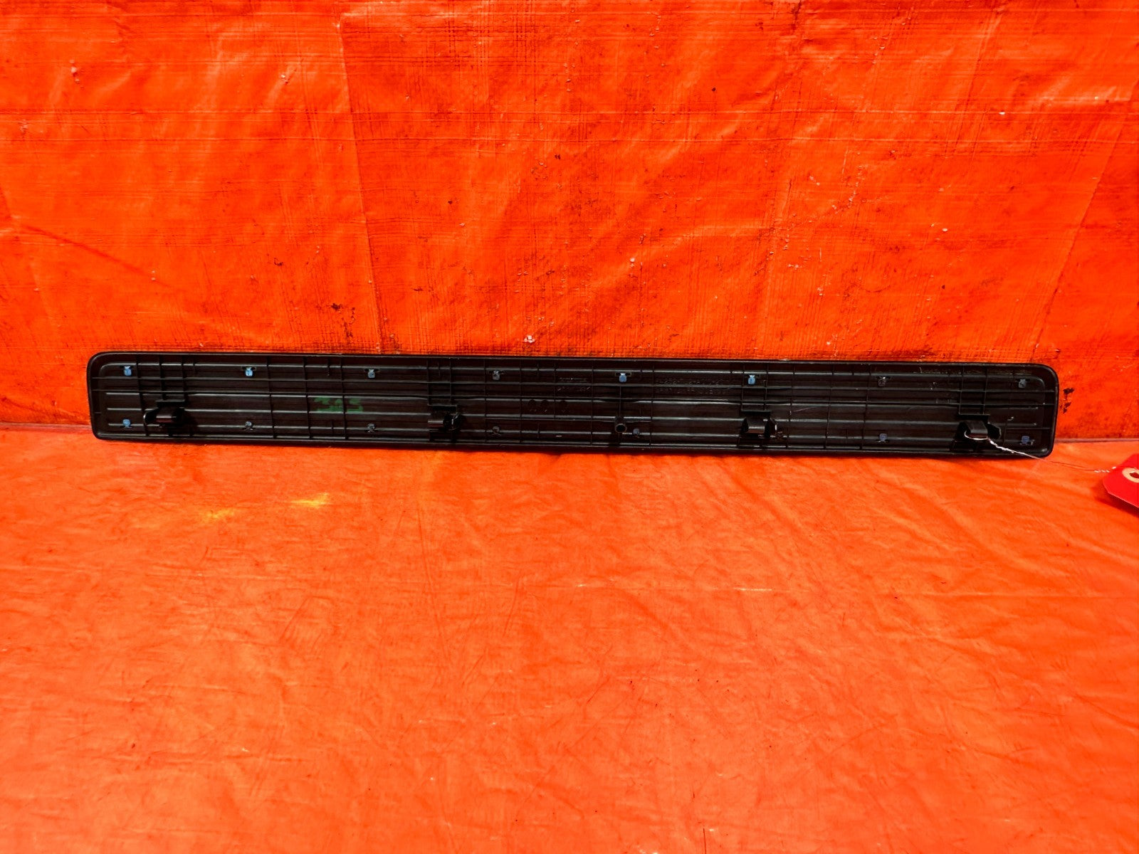 09 14 ACURA TSX   DRIVR LEFT FRONT FLOOR PILLAR SCUFF PLATE   OEM 3051