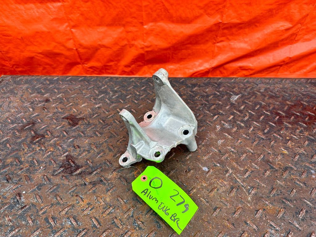 09 14 ACURA TSX 2.4L   ALUMINUM ENGINE MOTOR MOUNT BRACKET   REAR    OEM #2790