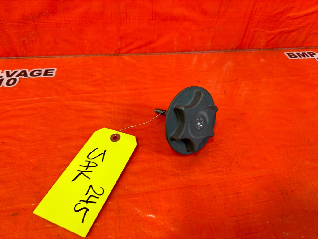 08 13 INFINITI G37   SPARE TIRE TIE DOWN BOLT ADAPTER MOUNTING SCREW   OEM #2452
