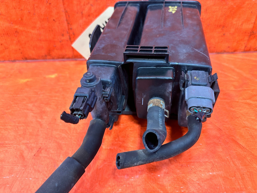 08 15 INFINITI G37 2D COUPE   FUEL VAPOR CHARCOAL EVAP TANK CANISTER  OEM 3287