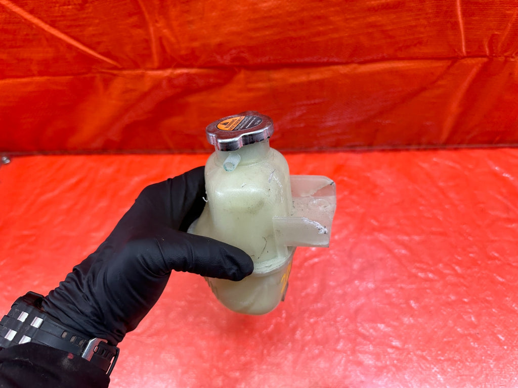 2018 18 INFINITI Q60 RED SPORT   COOLANT OVERFLOE EXPANSION TANK   REVIEW PICS7