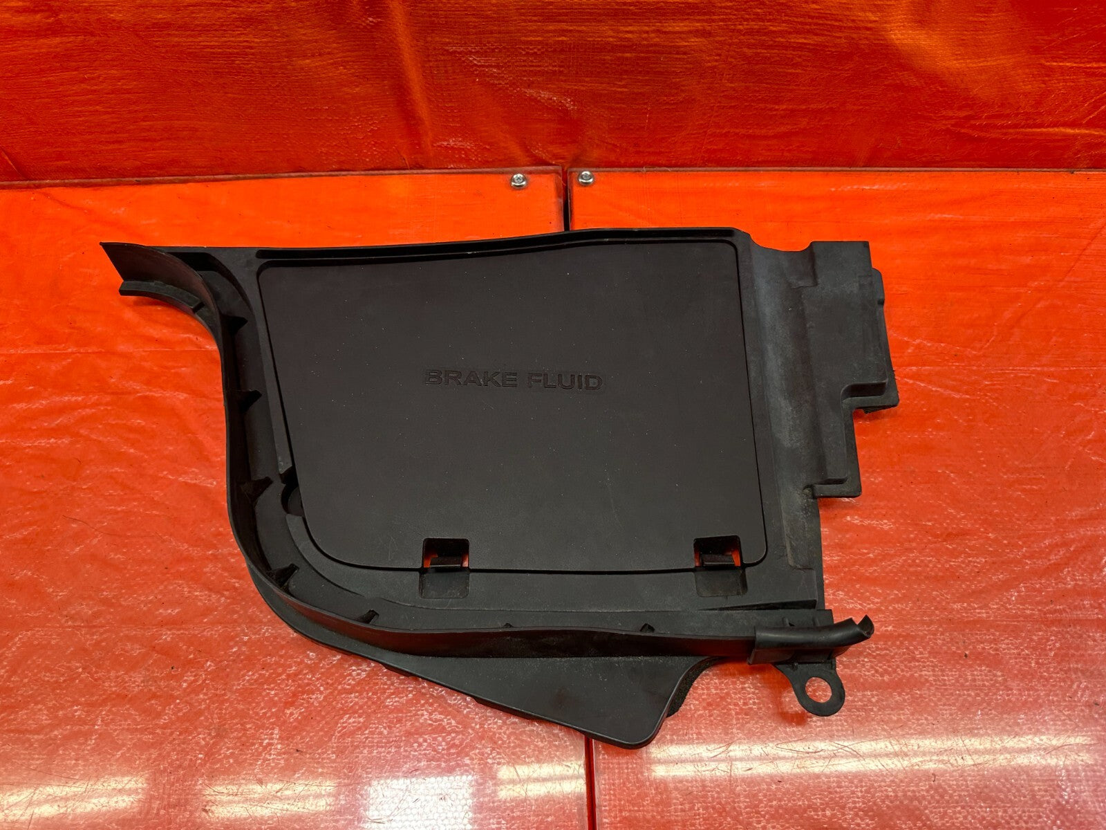 08 13 INFINITI G37   BRAKE FLUID COVER TRIM SHROUD PLASTIC BEZEL TRIM   OEM #2070