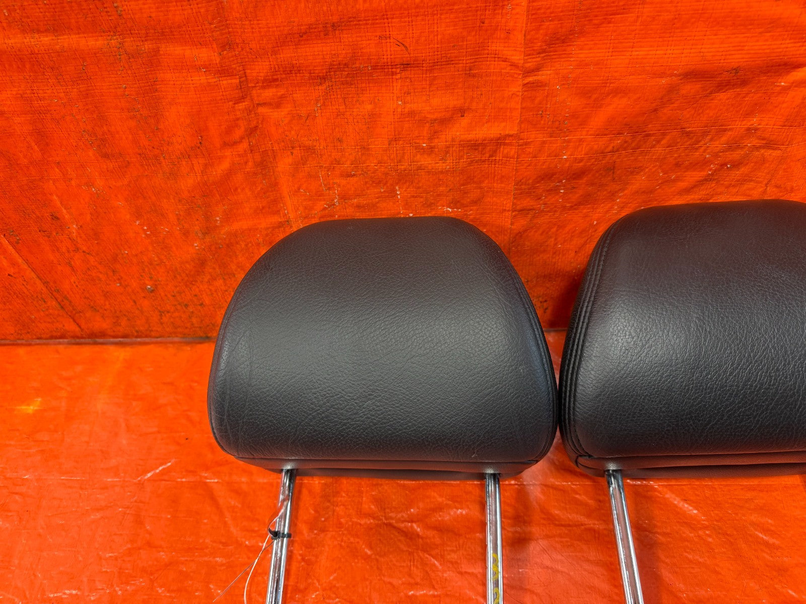 04 08 ACURA TSX   FRONT SEAT HEAD REST SET LEFT AND RIGHT   OEM FACTORY #3223