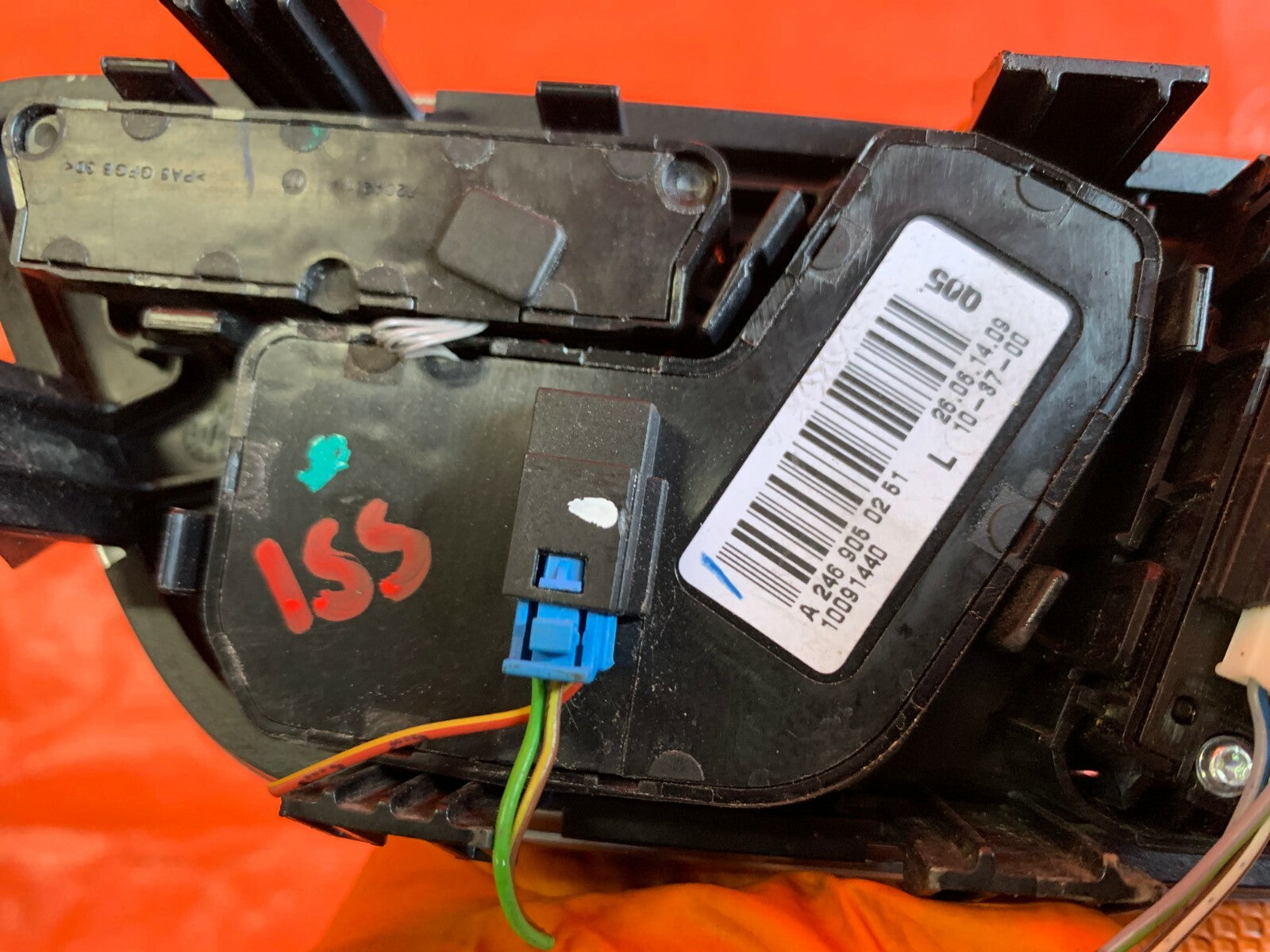 OEM 2014   2017 MERCEDES BENZ CLA 250   DRIVER LEFT FRONT DOOR SEAT ADJUST LOCK7