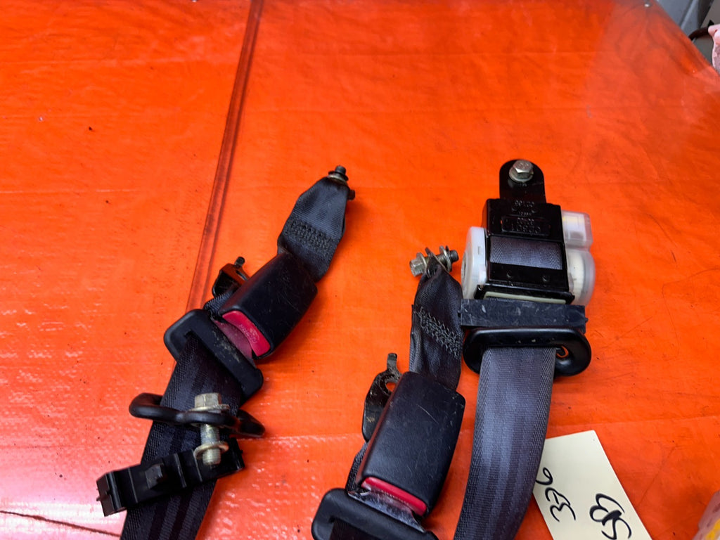 97 01 HONDA PRELUDE 2.2L LEFT RIGHT REAR SEAT BELTS BUCKLE RETRACTOR OEM #3368