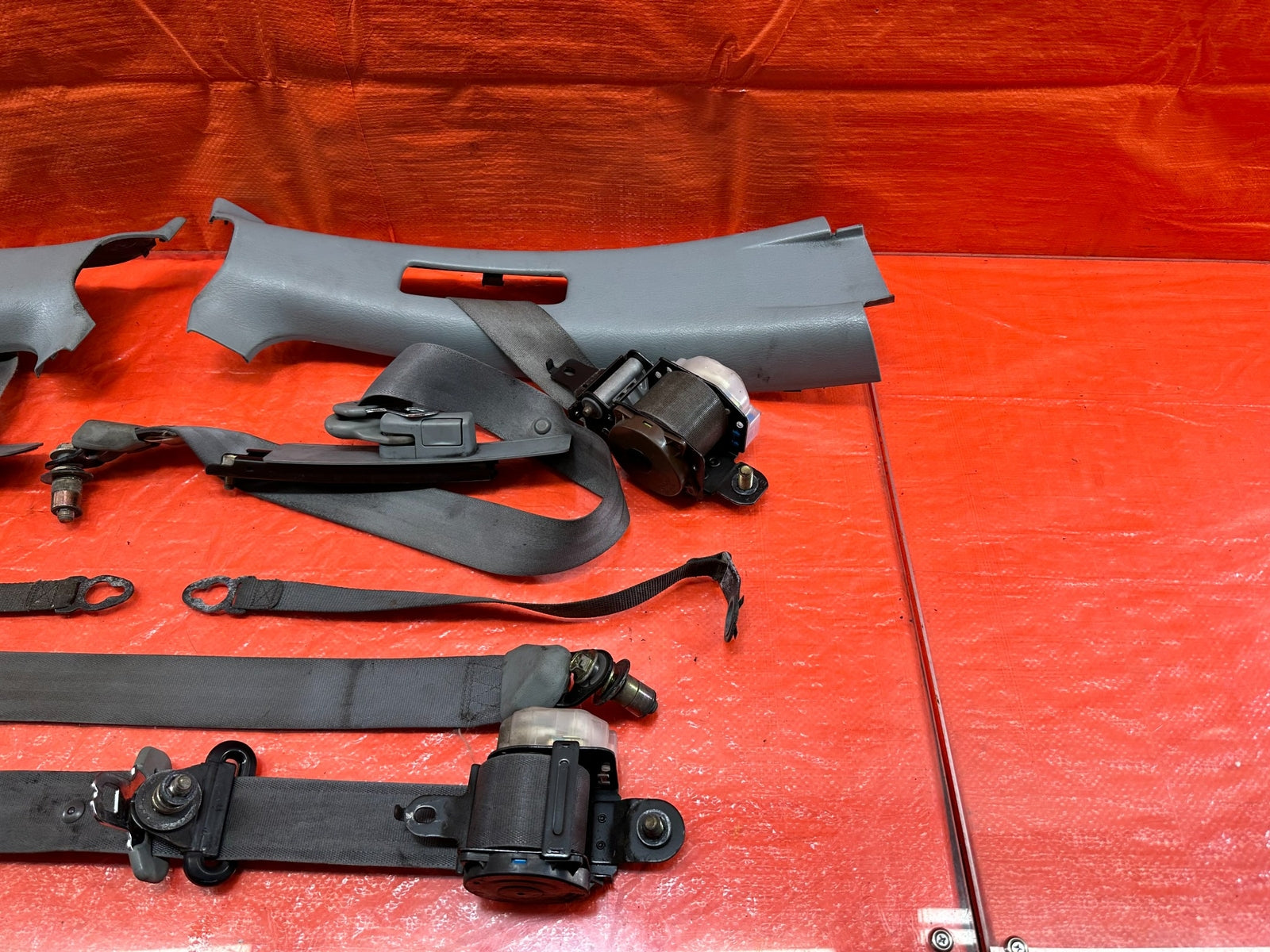 95 97 HONDA ODYSSEY   REAR SEAT BELT SET   LEFT & RIGHT SEAT BELTS   OEM #1934