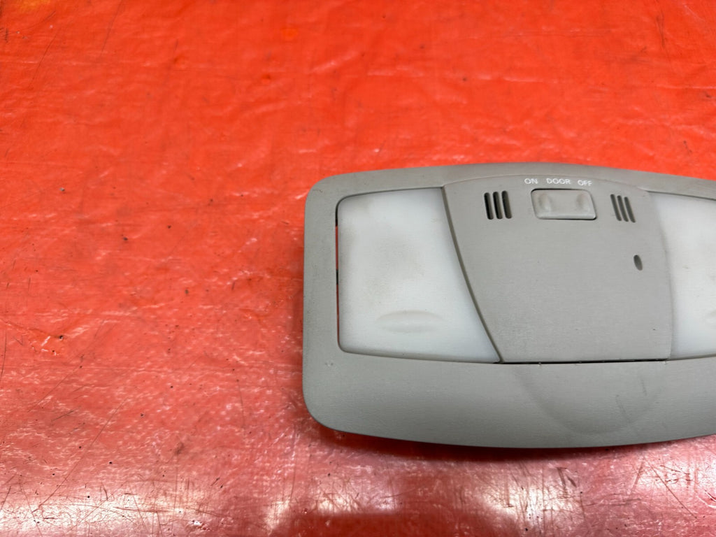 09 15 INFINITI G37 CONVERTIBLE   FRONT   DOME MAP READING LIGHT LAMP   OEM #2323