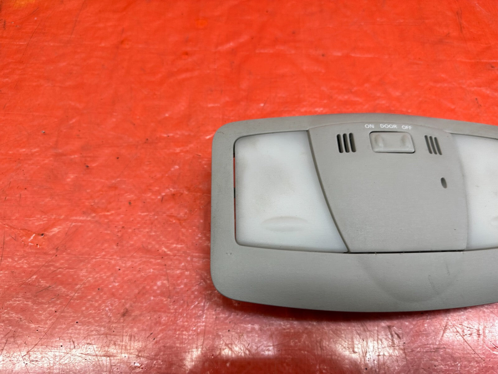 09 15 INFINITI G37 CONVERTIBLE   FRONT   DOME MAP READING LIGHT LAMP   OEM #2323