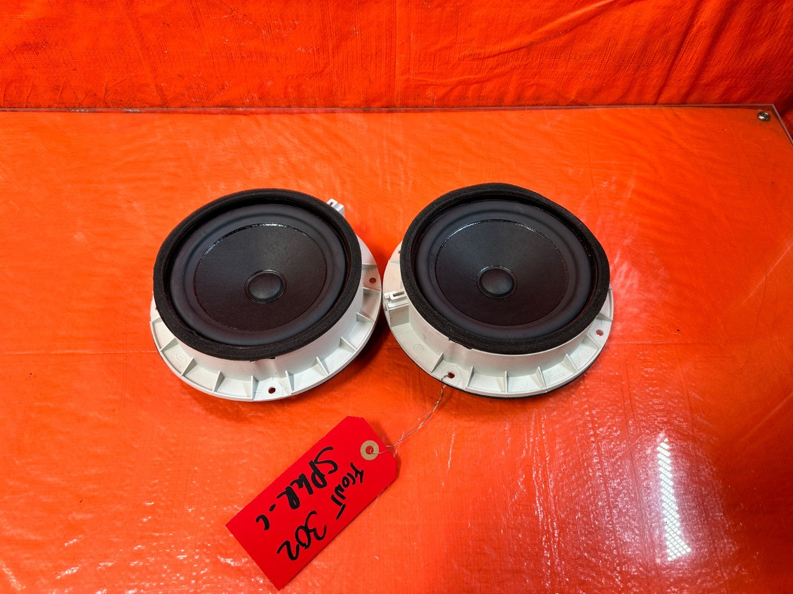 13 16 HYUNDAI GENESIS COUPE   LEFT & RIGHT   FRONT DOOR MOUNTED SPEAKER OEM 3020