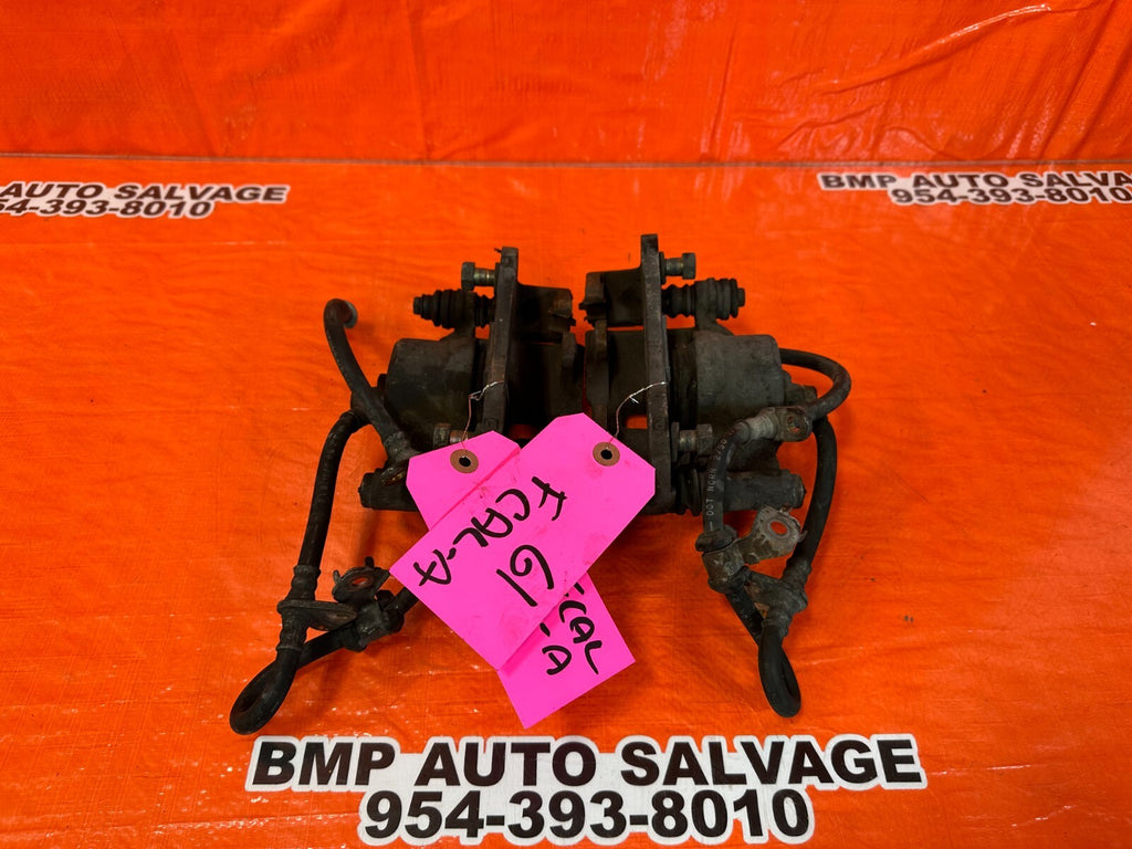 90 91 HONDA CRX BASE MODEL   FRONT BRAKE CALIPER SET CALIPERS LEFT RIGHT OEM #6112