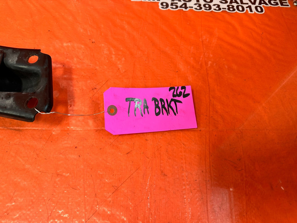 03 09 NISSAN 350Z   AUTOMATIC TRANSMISSION BRACKET   OEM FACTORY #2624
