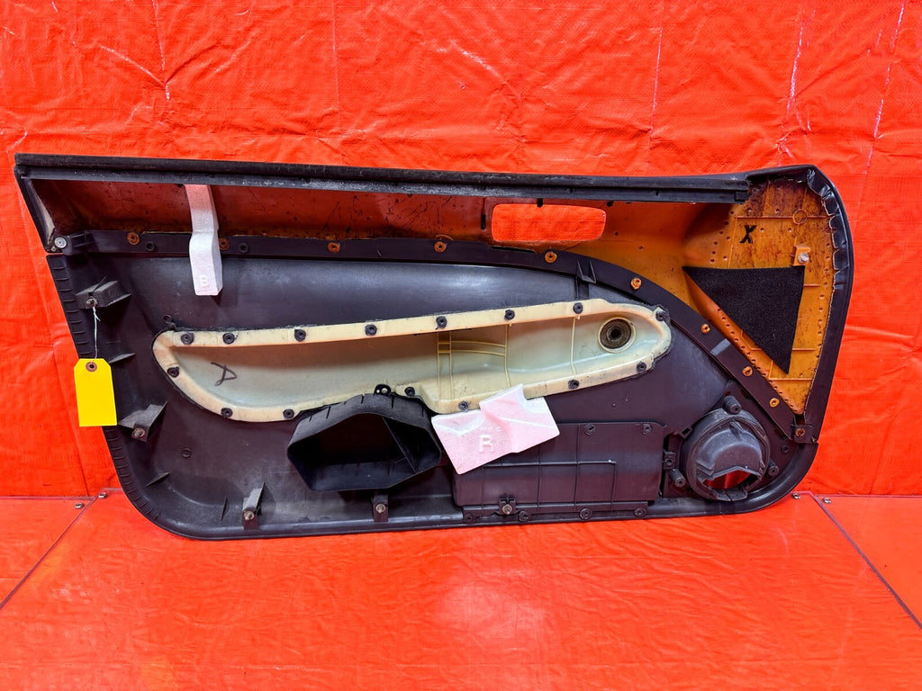 96 00 HONDA CIVIC HATCHBACK   PASSENGER RIGHT MANUAL NON POWER   DOOR PANEL OEM11