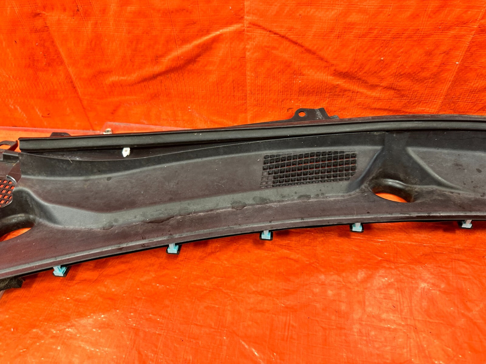 14 20 INFINITI Q50 Q60   WINDSHIELD WIPER COWL TRIM PLASTIC   OEM FACTORY #2896