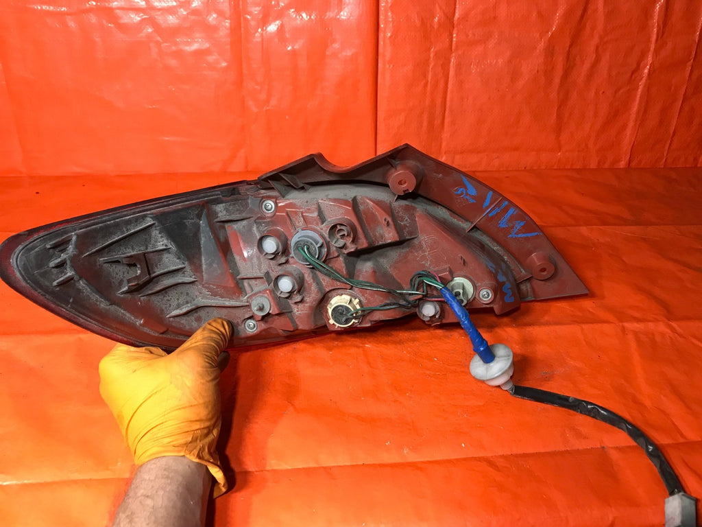 OEM 2011 2012 11 12 MAZAD 2 PASSENGER RIGHT TAIL LIGHT LAMP R RH P94937
