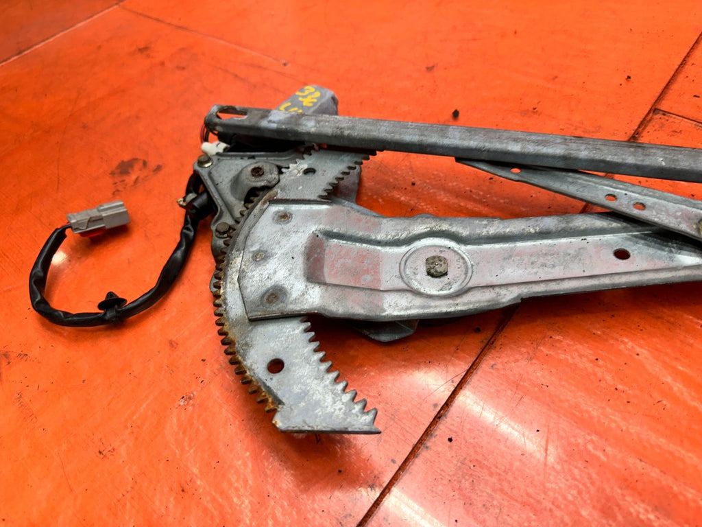 97 01 HONDA PRELUDE 2.2L DRIVER LEFT DOOR WINDOW REGULATOR WITH MOTOR #33611