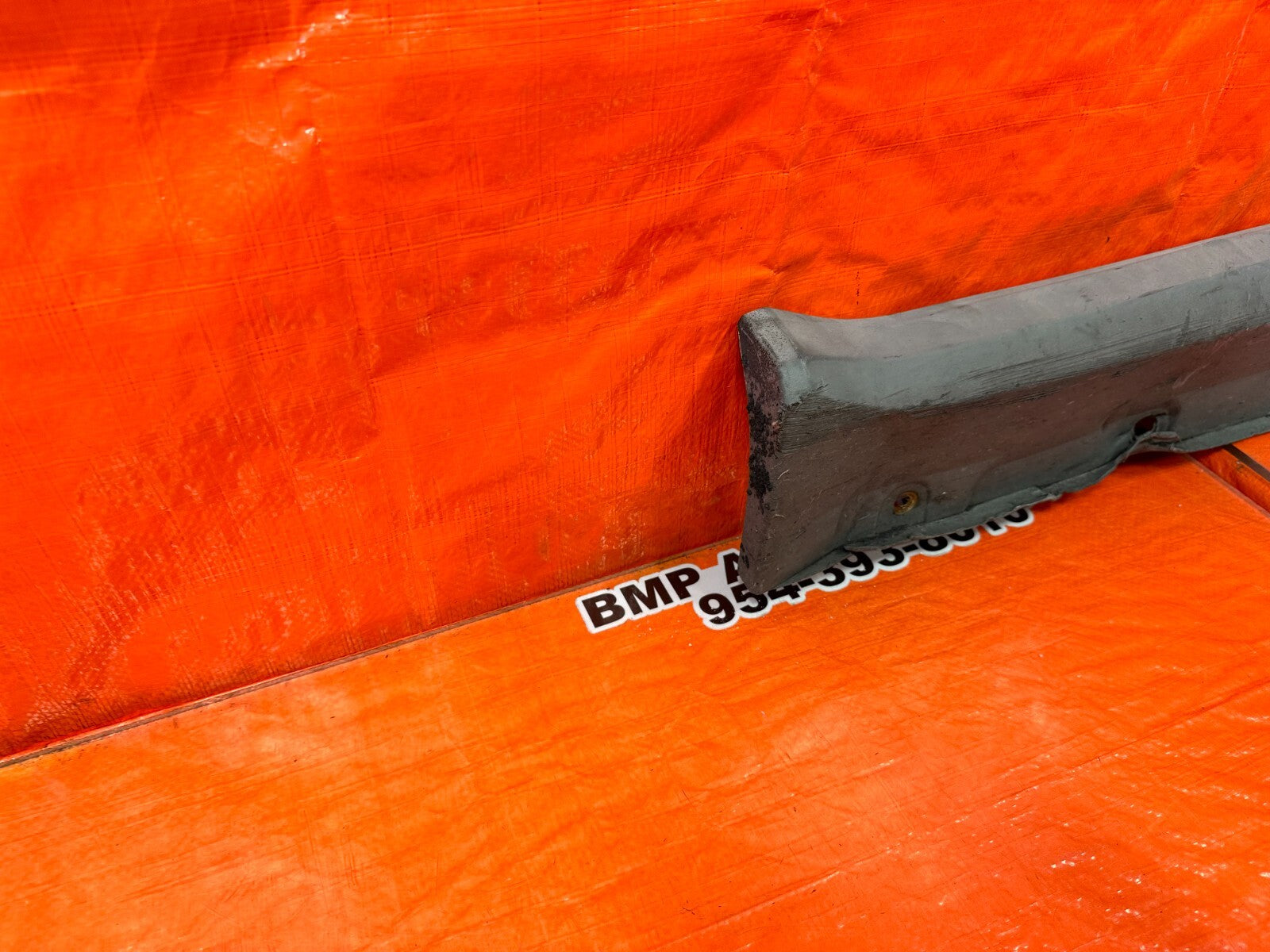 00 05 TOYOTA CELICA   SIDE SKIRT ROCKER MOLDING TRIM LEFT SIDE NON TRD   OEM 25013
