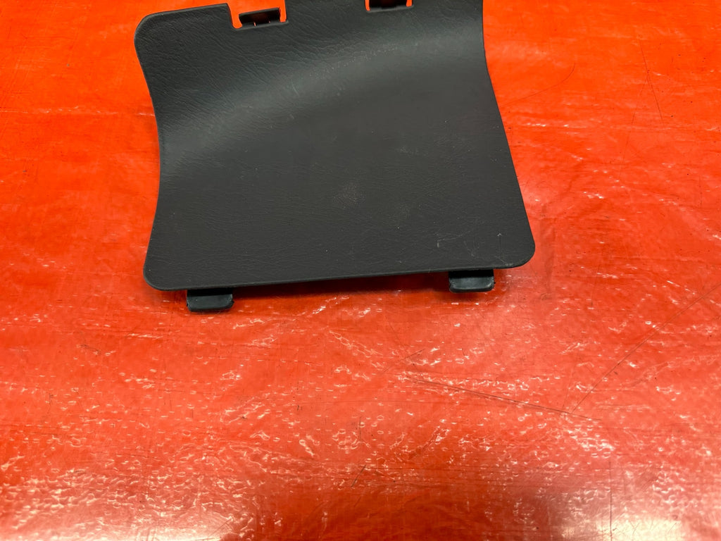 96 00 HONDA CIVIC   HATCHBACK   DRIVER LEFT   TAIL LIGHT LAMP TRIM COVER OEM 2014