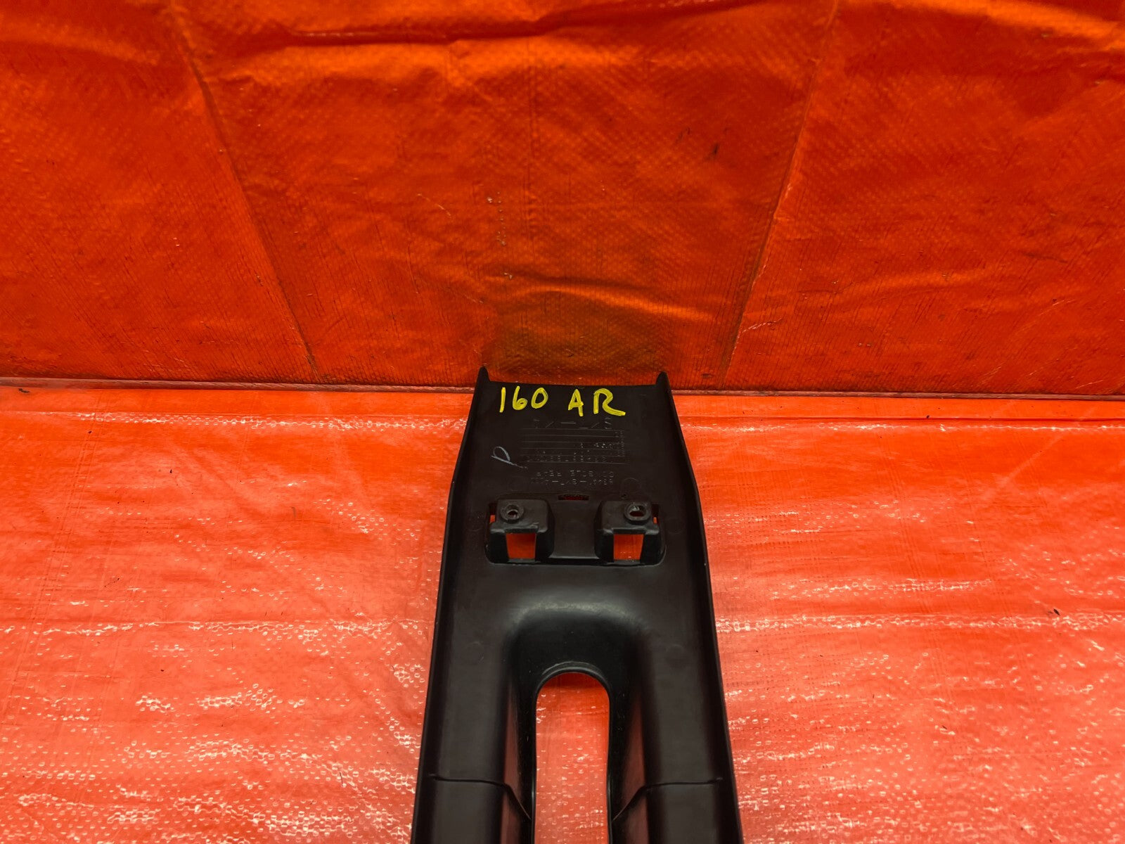 90 93 ACURA INTEGRA   ARM REST CENTER CONSOLE STORAGE DELETE   BLACK   OEM #16013