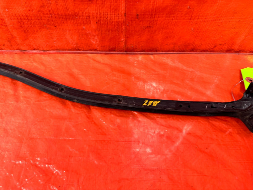 02 10 LEXUS SC430   RIGHT FRONT   DOOR WEATHER STRIP   OEM FACTORY OE #2882