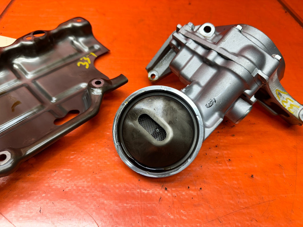 00 03 HONDA S2000 AP1 2.0L F20C ENGINE BLOCK OIL PUMP ASSEMBLY OEM #3374