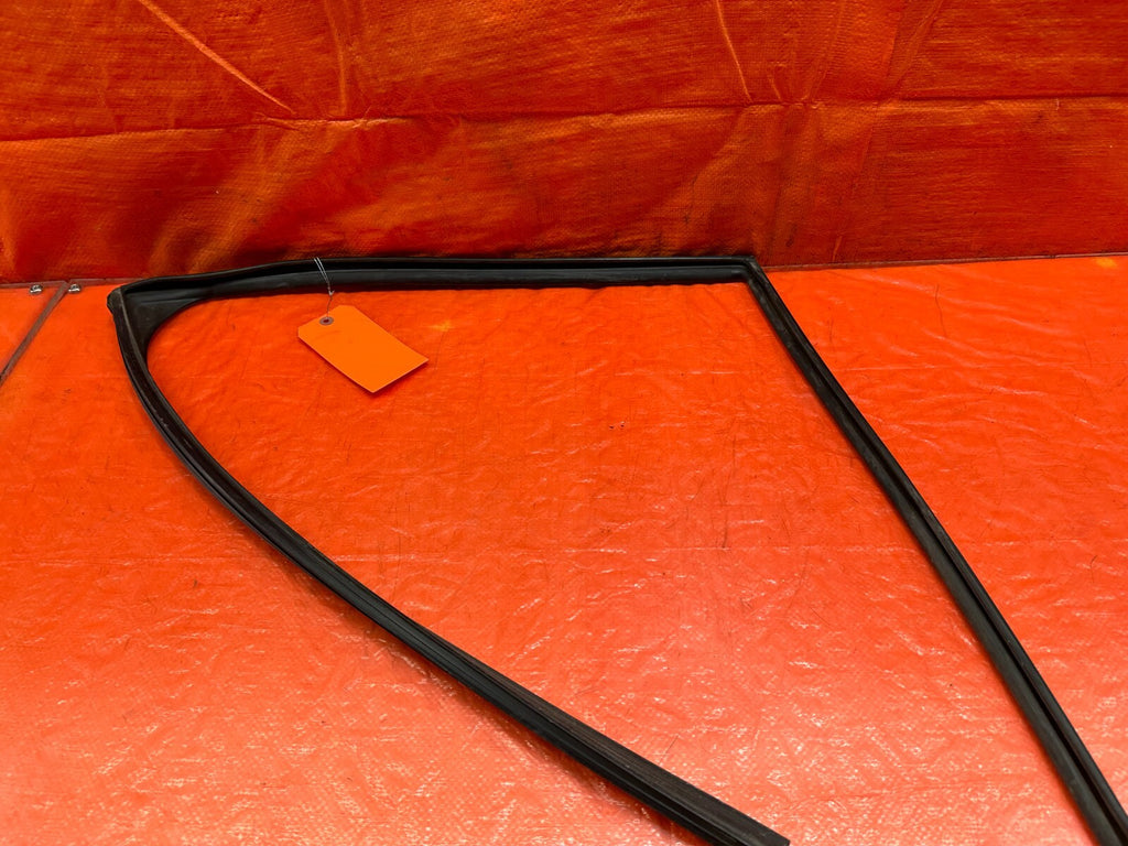 08 12 HONDA ACCORD SEDAN   DRIVER LEFT REAR WINDOW GLASS RUN CHANNEL OEM #2394