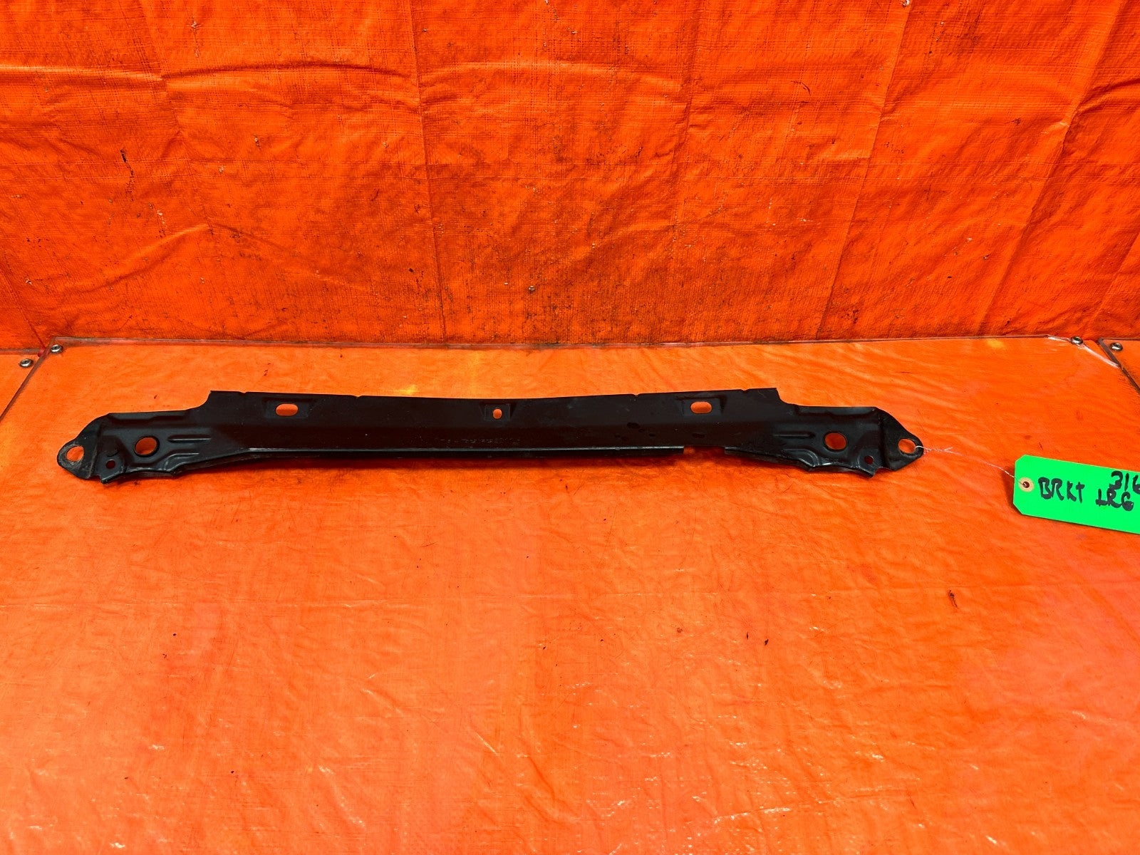 14 20 INFINITI Q50   FRONT RADIATOR SUPPORT UPPER RETAINER BRACKET   OEM #3160